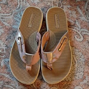 Sperry Women's Tan and Gold Sandals